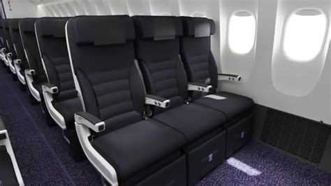 Air New Zealand's Economy and Skycouch on the 777.